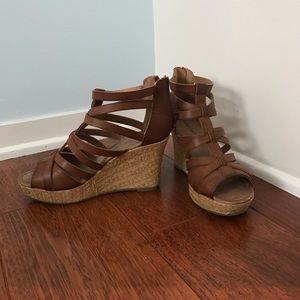 American Eagle Wedges